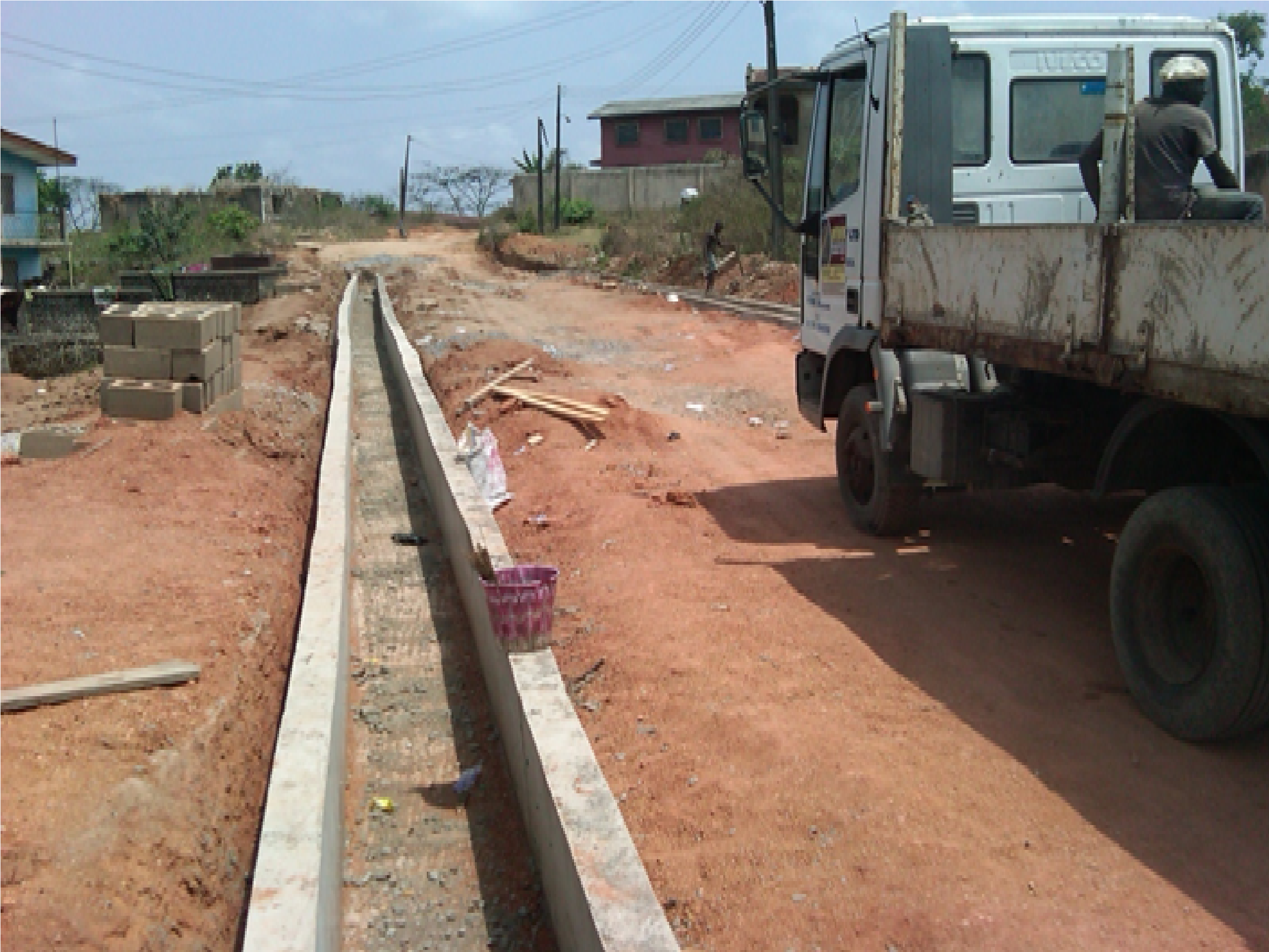 CASTING OF LINE DRAIN AT POWERLINE ROAD, 3 OSOGBO